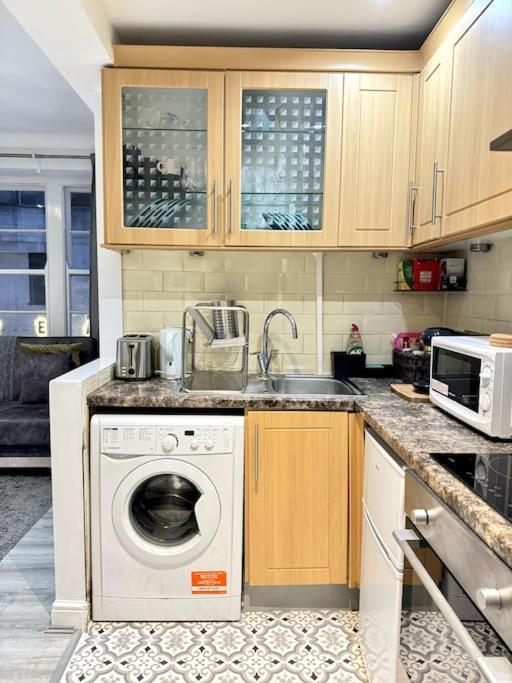 Centrally-Located Gem In Marble Arch, Londra Esterno foto
